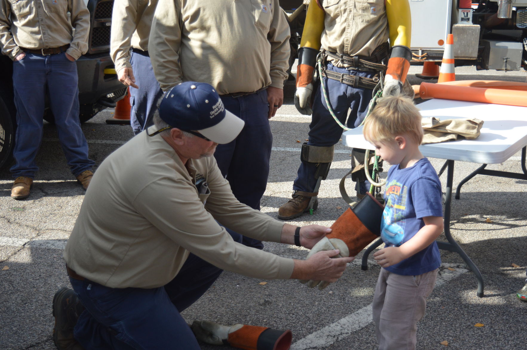 Gretna Elementary School holds touch a truck day for pre-K students